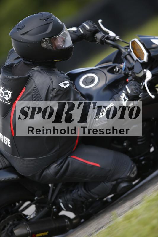 /Archiv-2024/29 12.06.2024 MOTO.CH Track Day ADR/Gruppe blau/1